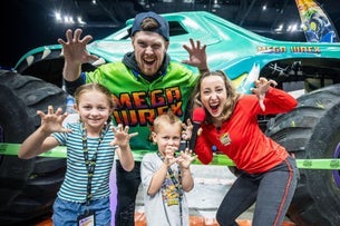 Hot Wheels Power Smashers™ Pre-Show