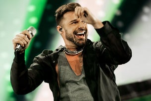 Ricky Martin Ticket + Hotel Deals
