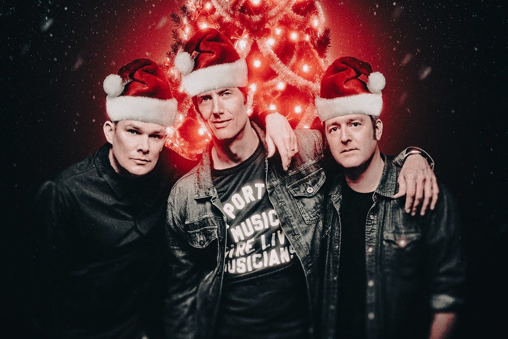 '90s Hits & Xmas Riffs with Ezra Ray Hart