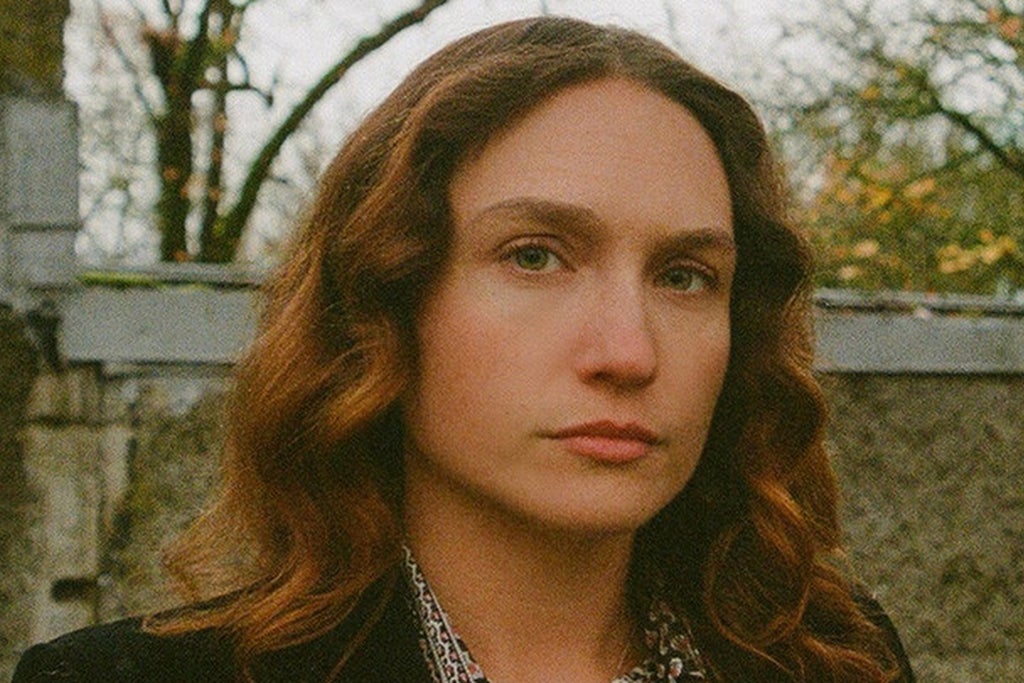 Kassi Valazza w/ Aimee Lefkowicz, Larsen Gardens