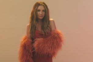 Carly Pearce: hummingbird world tour presented by conundrum wines