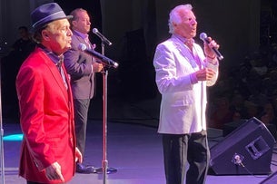 Holiday Doo Wop