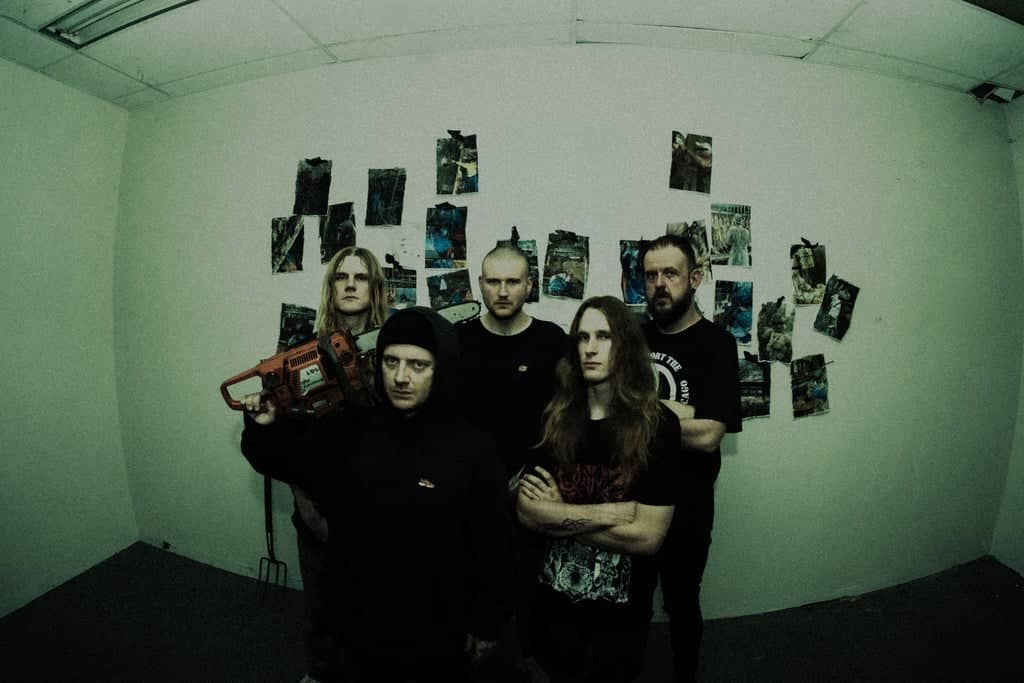 To The Grave + Crown Magnetar - The Sawed Off Suffering Tour