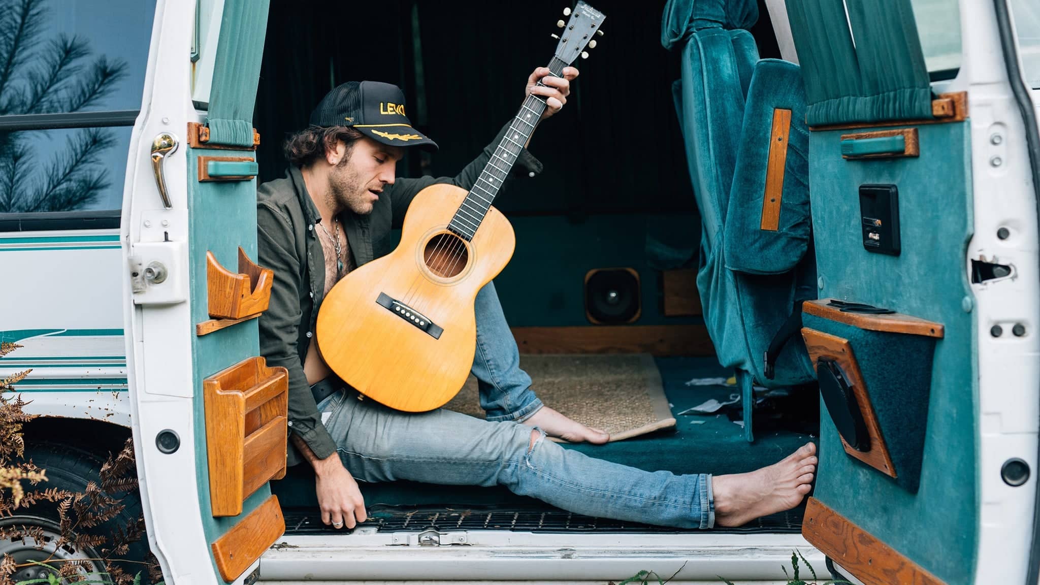 Theo Katzman (18+)