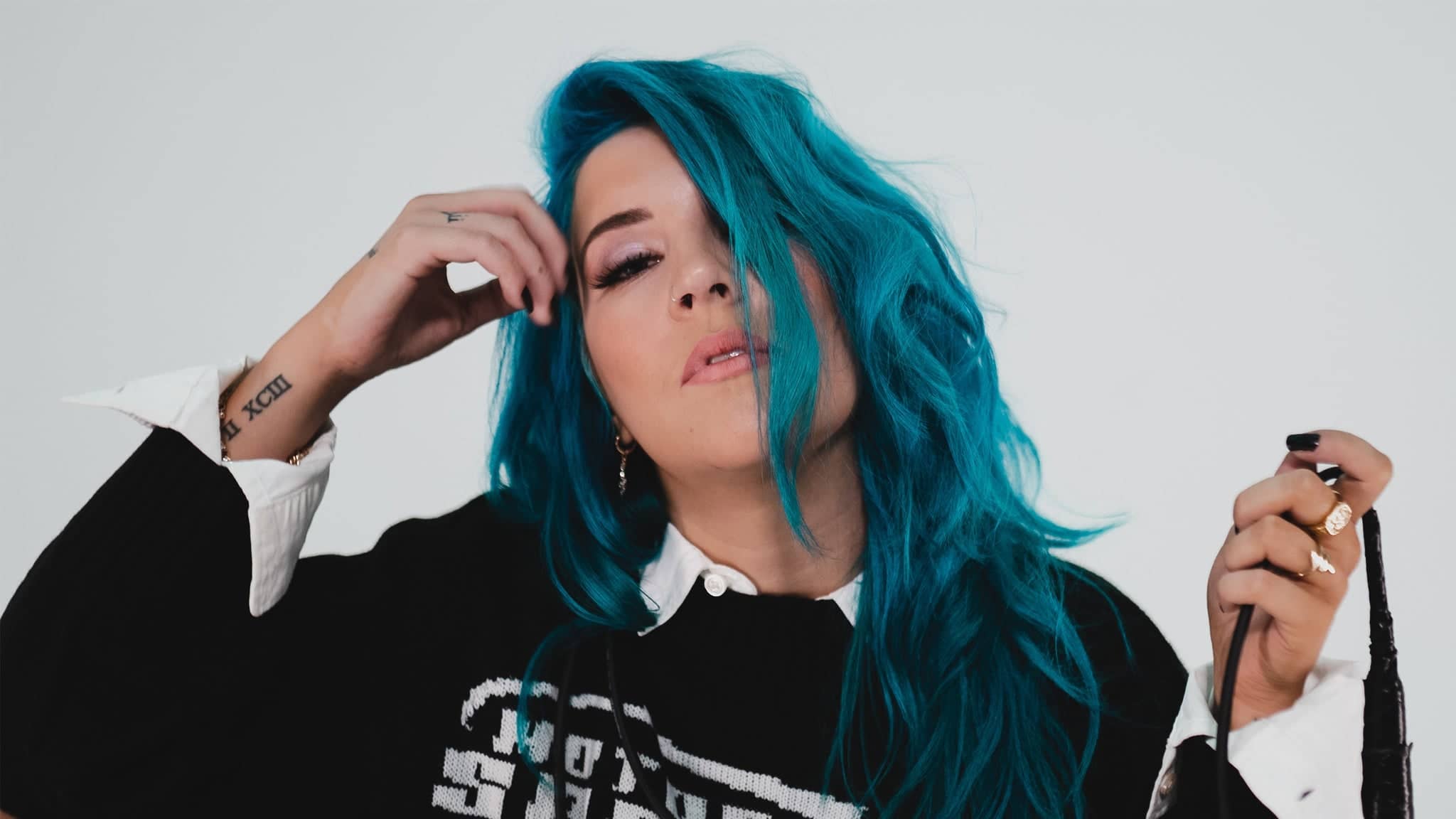 Charlotte Sands - Satellite Tour