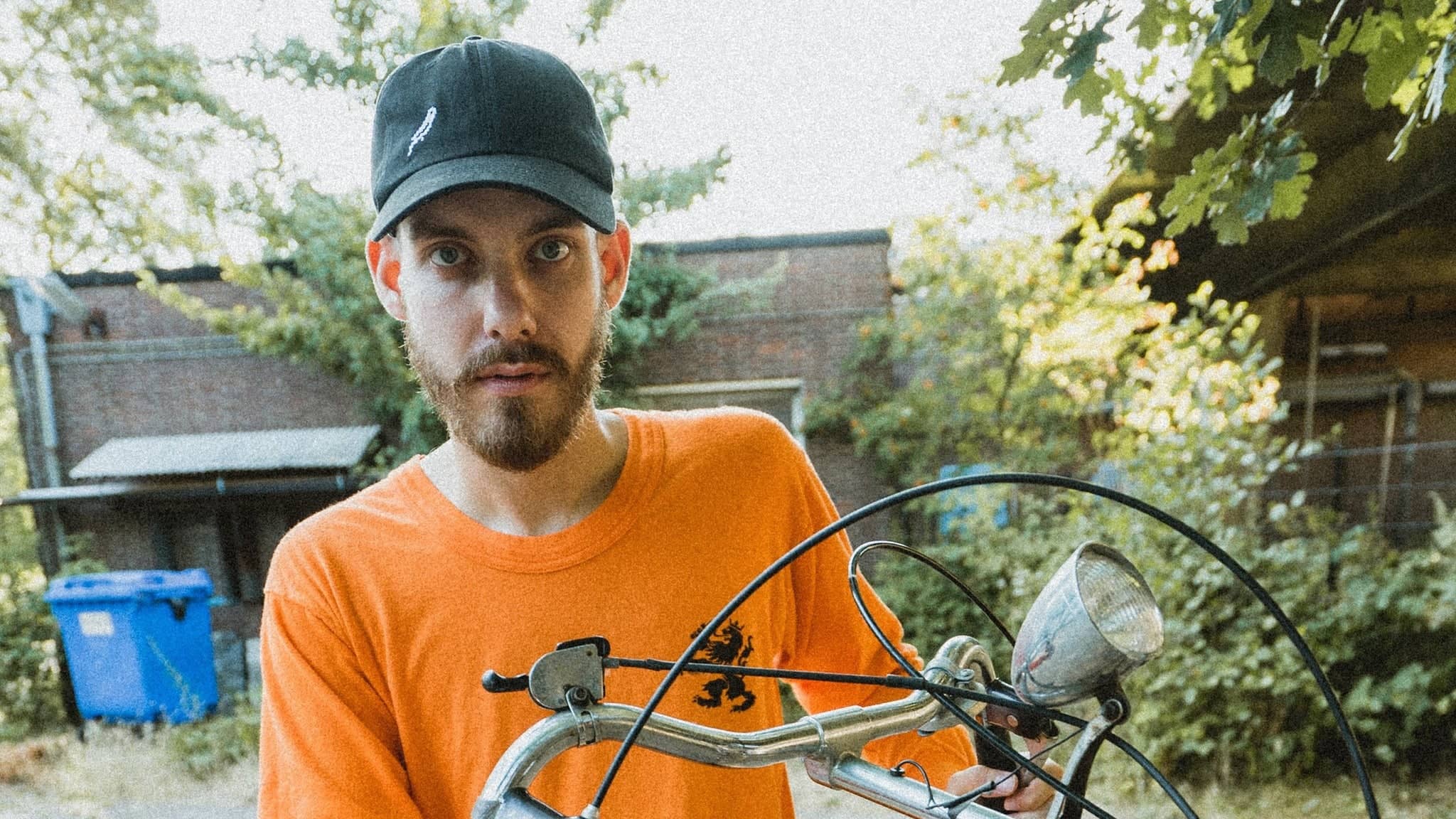 San Holo presents TRUE LOVE IN A MADE UP WORLD