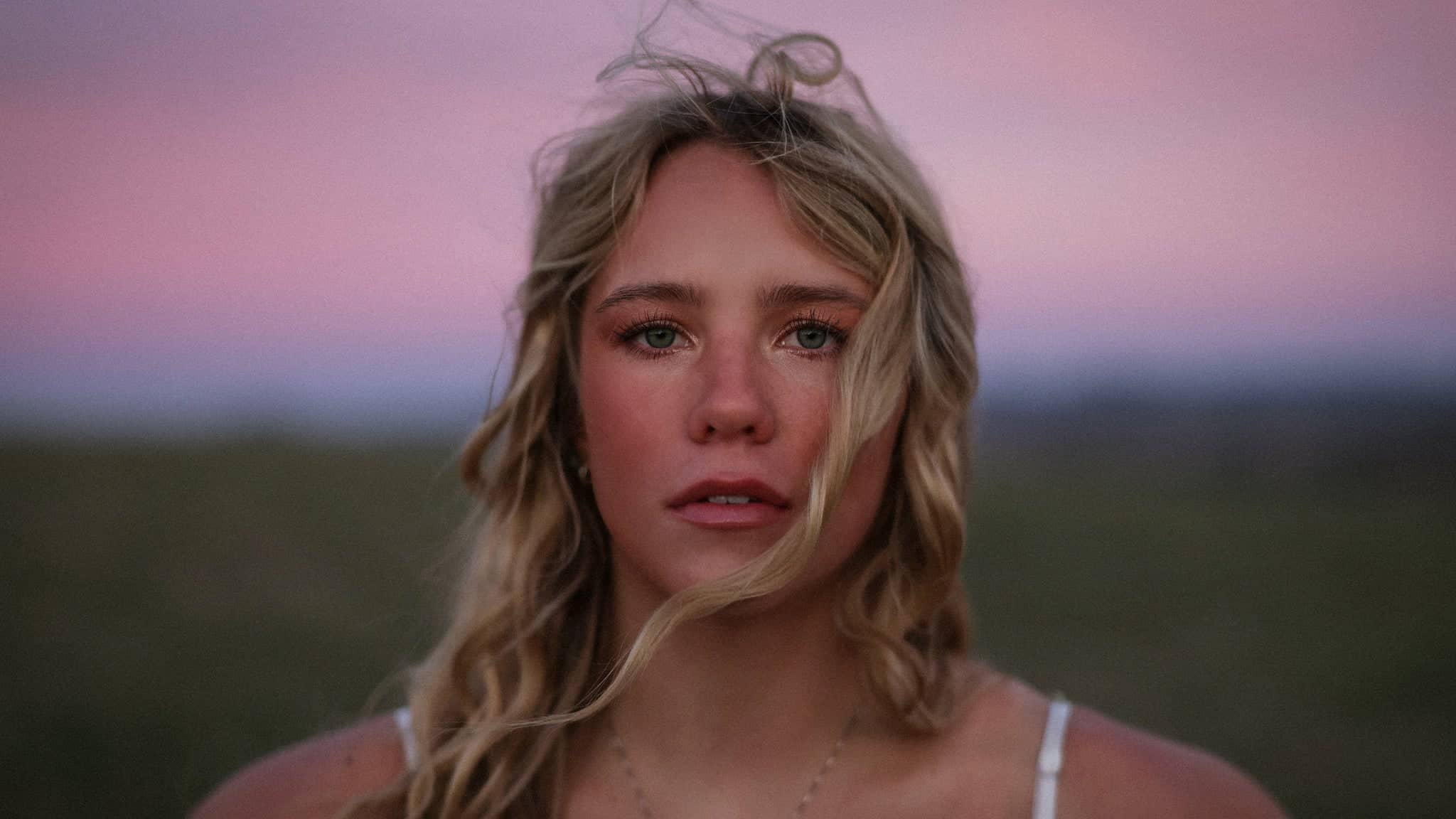 Avery Anna