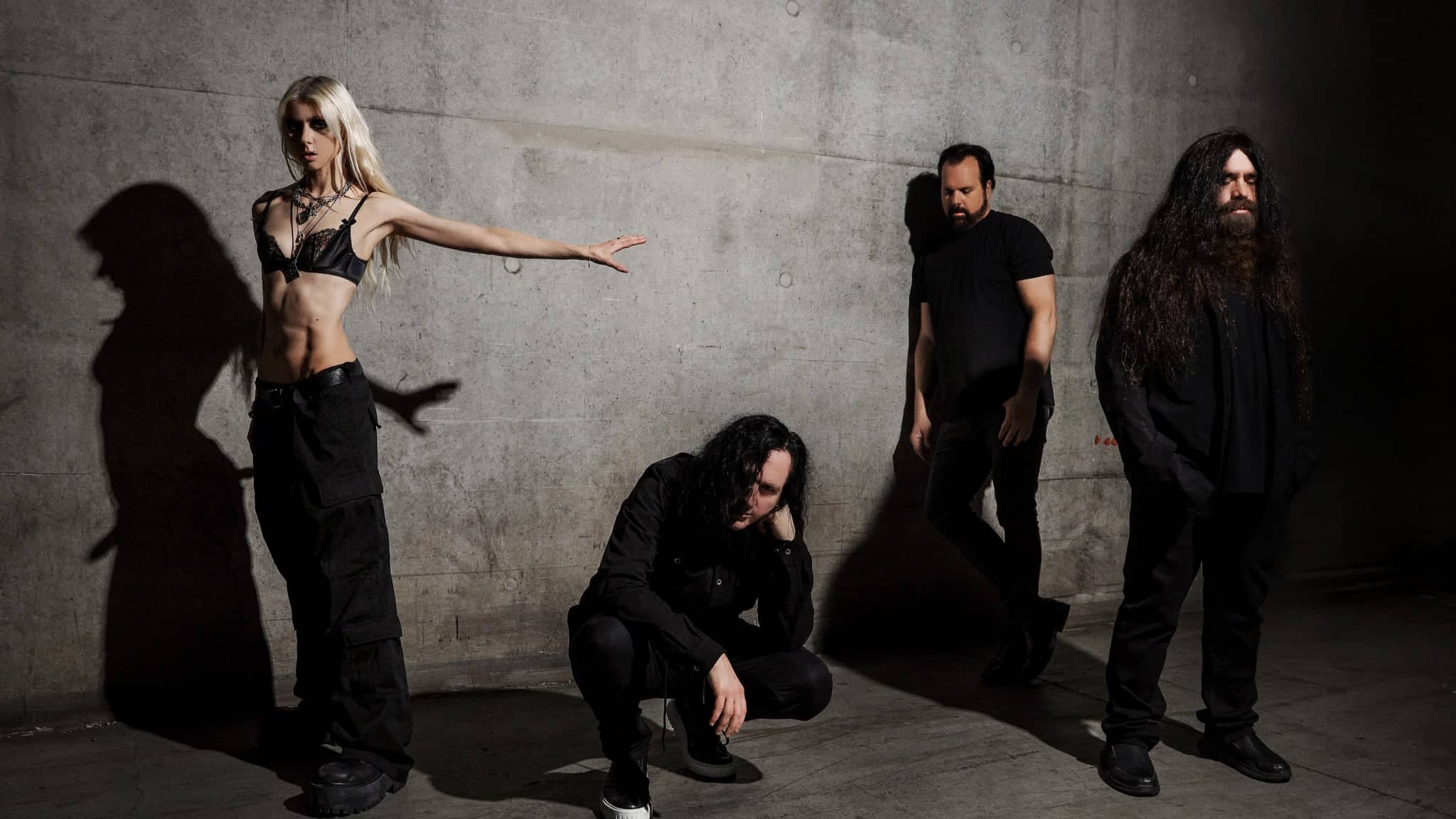 The Pretty Reckless - Dear God Tour