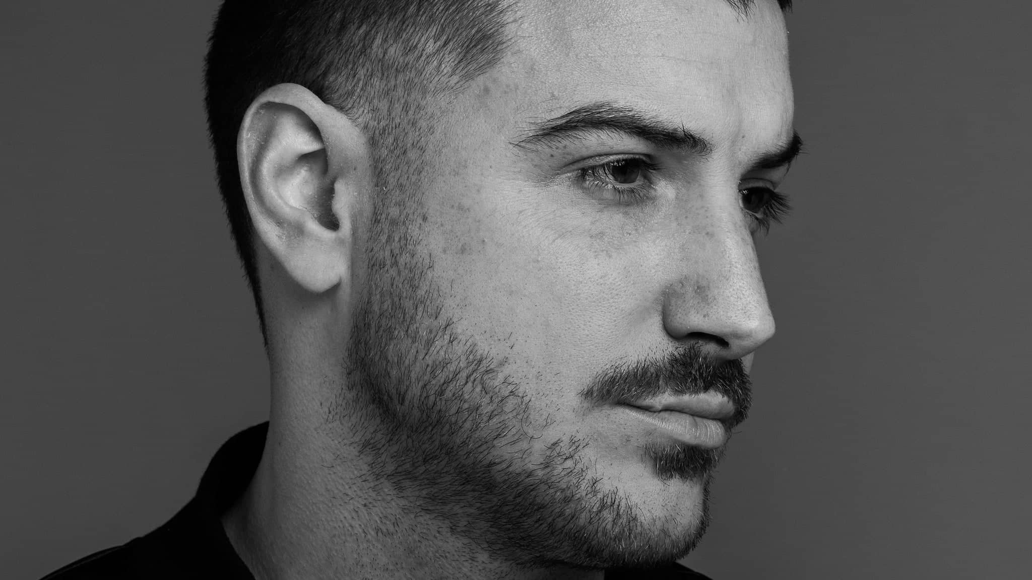 Adamo