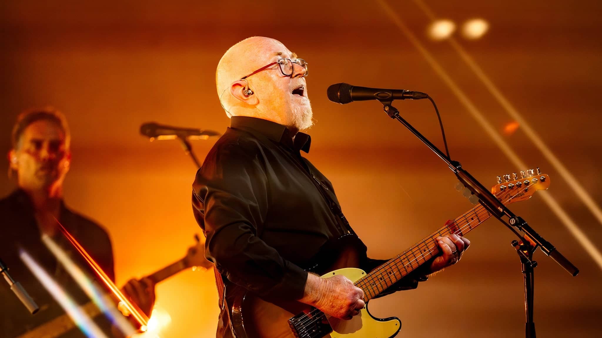 Dave Dobbyn